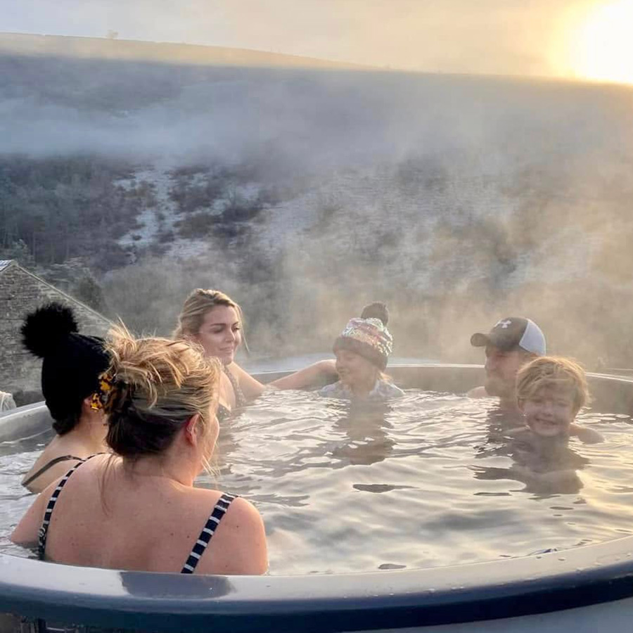 Hotub at Swainsley Holiday Cottages